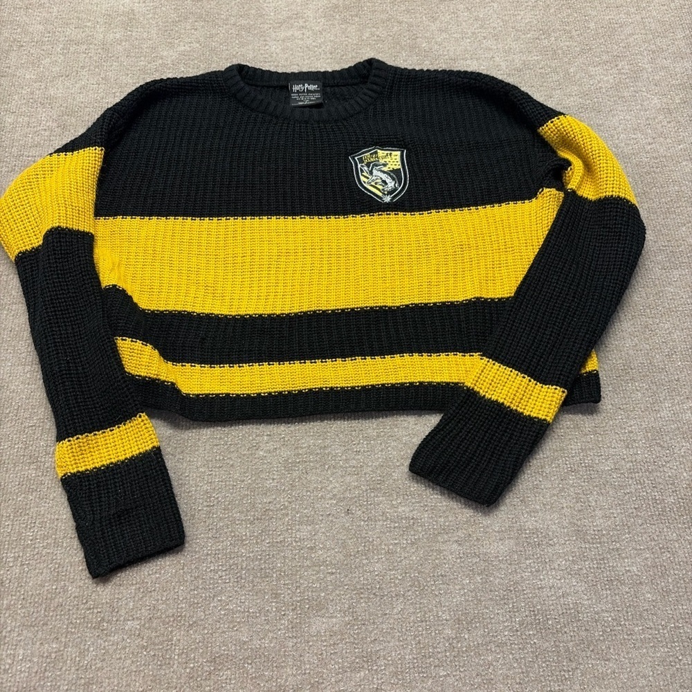 Harry Potter Hufflepuff Cropped Sweater 1680